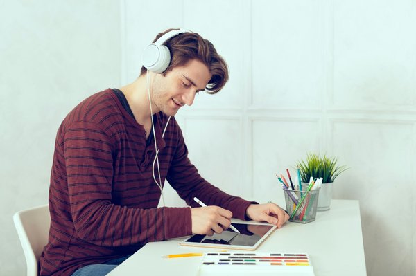 Créez une identité unique avec la création de logo à lyon